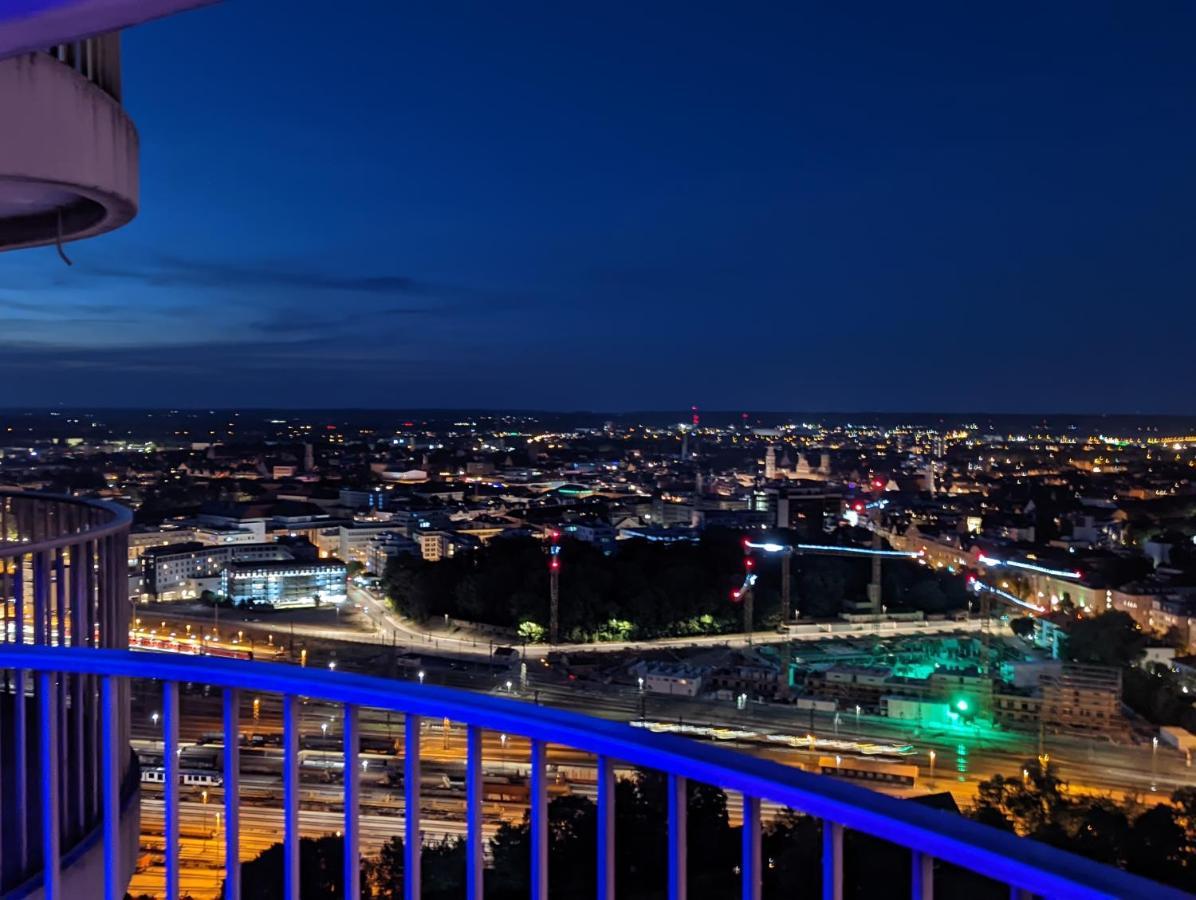 Royal - Sky - Suite Аугсбург Экстерьер фото